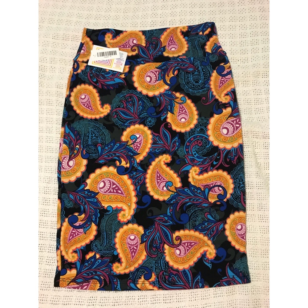 Lady’s Cassie pencil skirt by lularoe size small